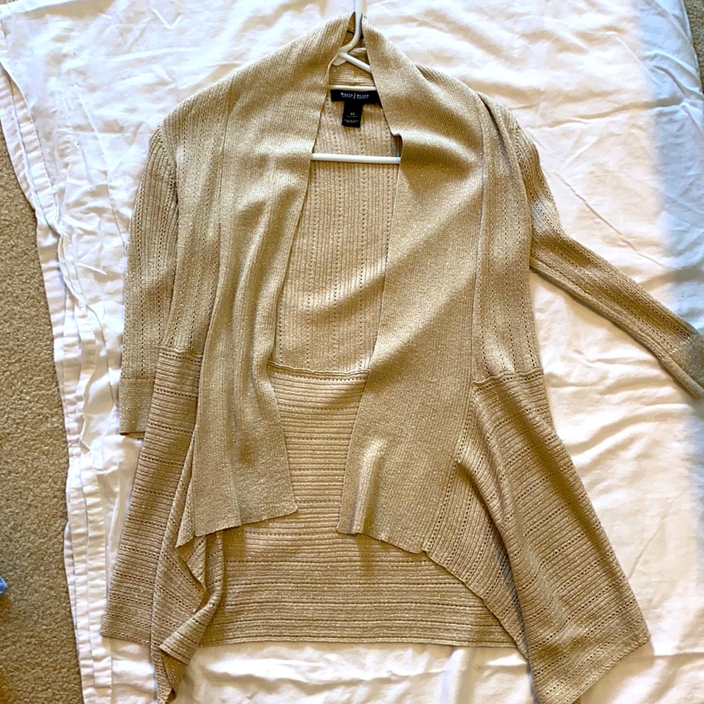 Black House White Market Wrap